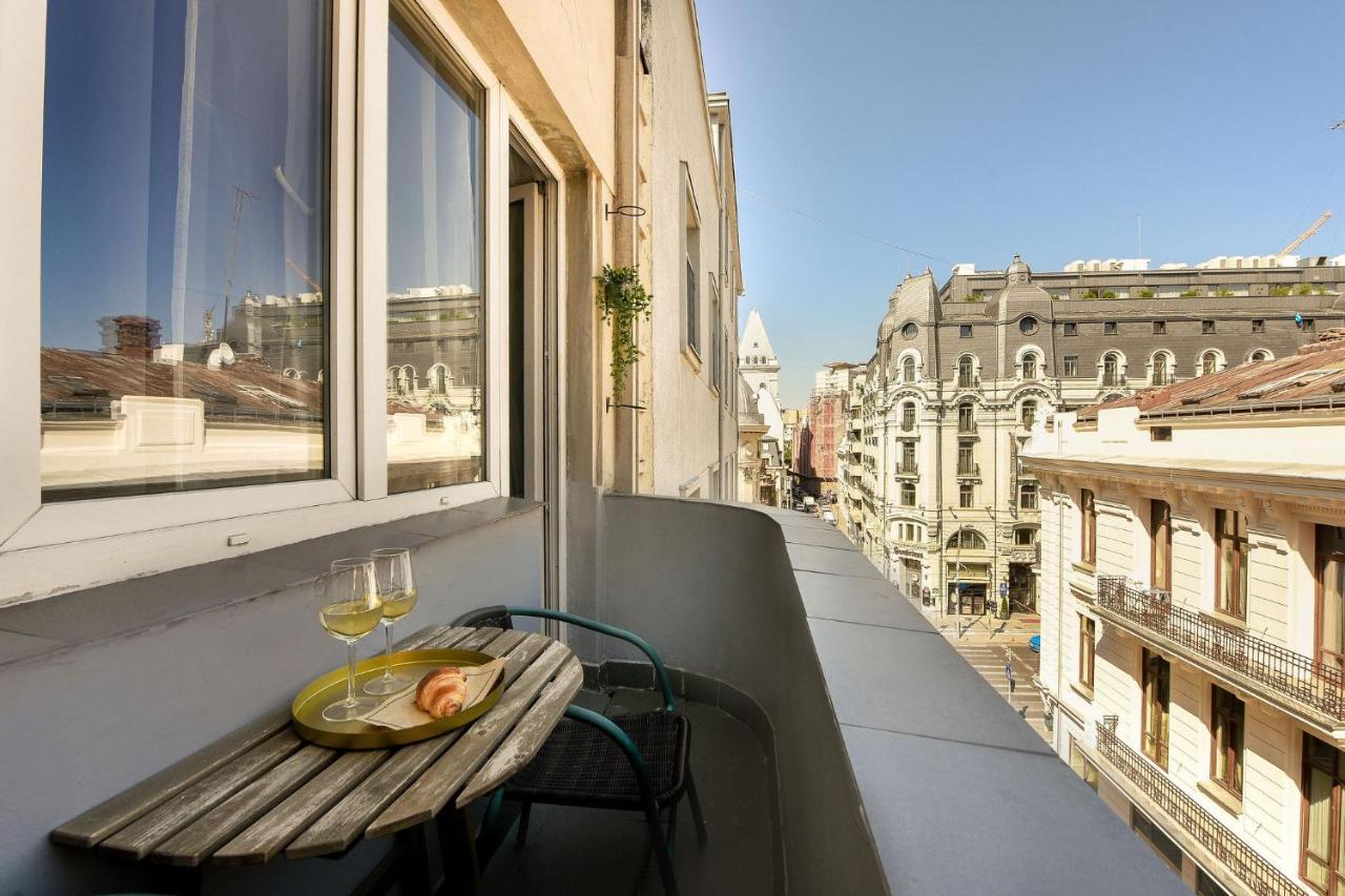 Stylish & Spacious Near The Old Town - A Touch Of History, A Dash Of Modernity Apartment *